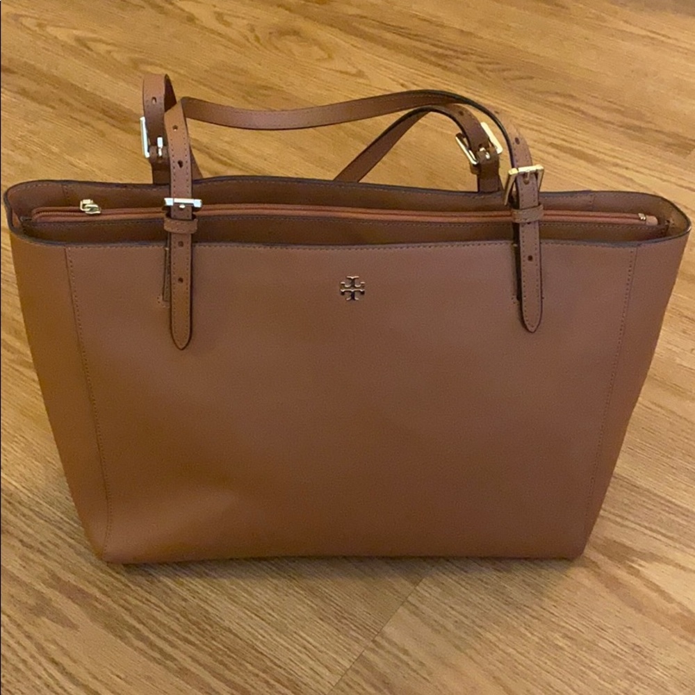 Tory Burch Robinson Tote